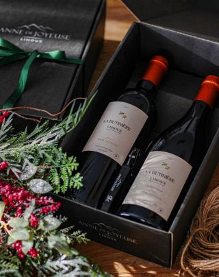 🤔 D-19 dní do Vánoc 😱 🎄Vánoční speciální nabídka🎄 🌟La Butinière rouge & blanc v elegantní dárkové krabičce s otvírákem...